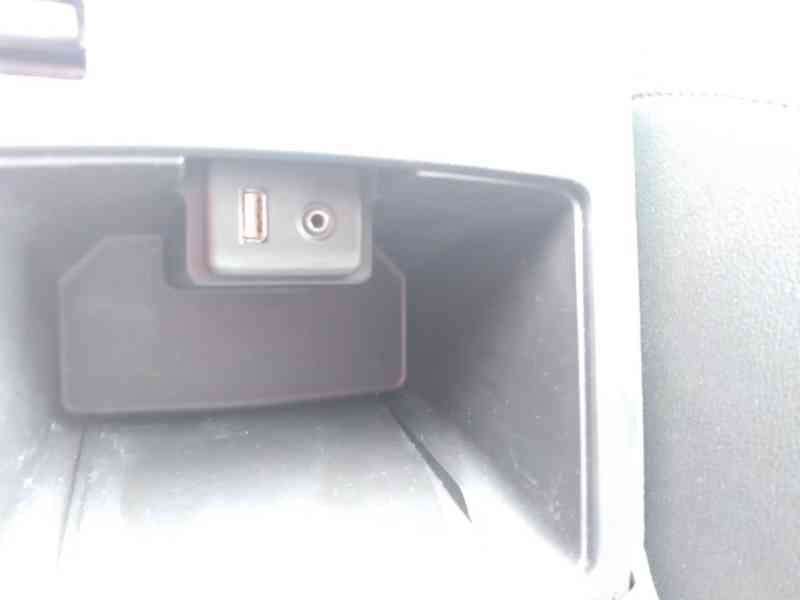 OPEL INSIGNIA 2.0 CDTI 125kW ČR,SERVISKA,NAVI - foto 31