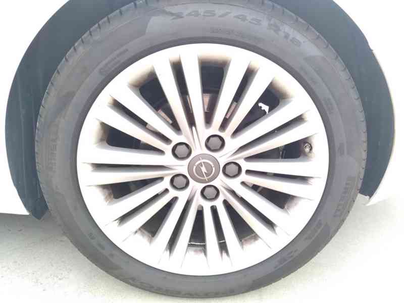 OPEL INSIGNIA 2.0 CDTI 125kW ČR,SERVISKA,NAVI - foto 43