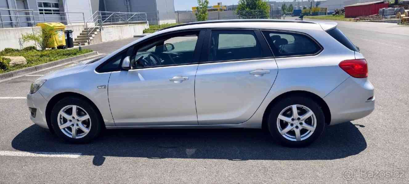 Opel Astra 1,4   sport tourer - foto 2