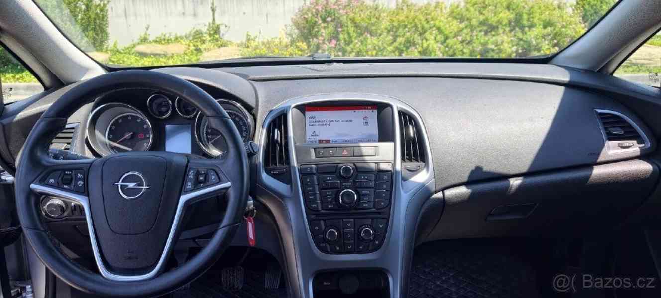 Opel Astra 1,4   sport tourer - foto 19