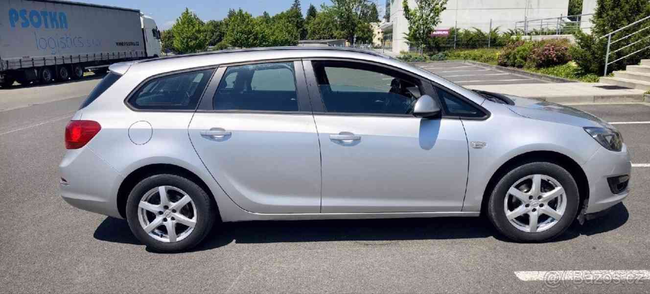 Opel Astra 1,4   sport tourer - foto 10