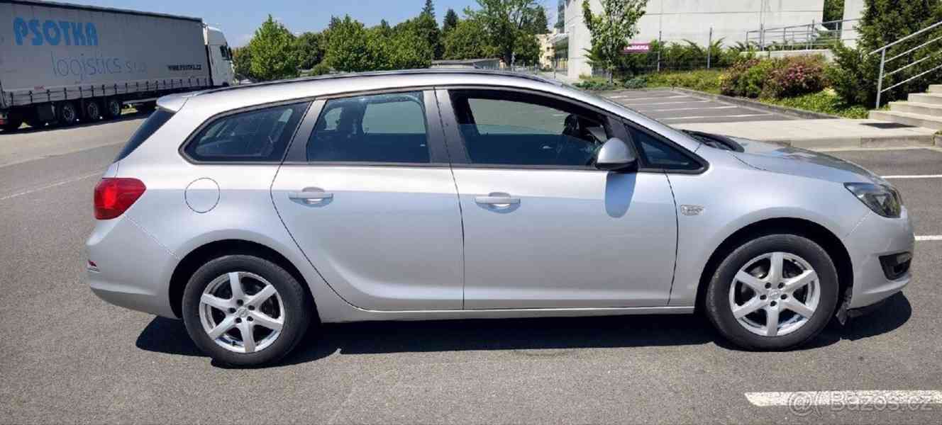Opel Astra 1,4   sport tourer - foto 12