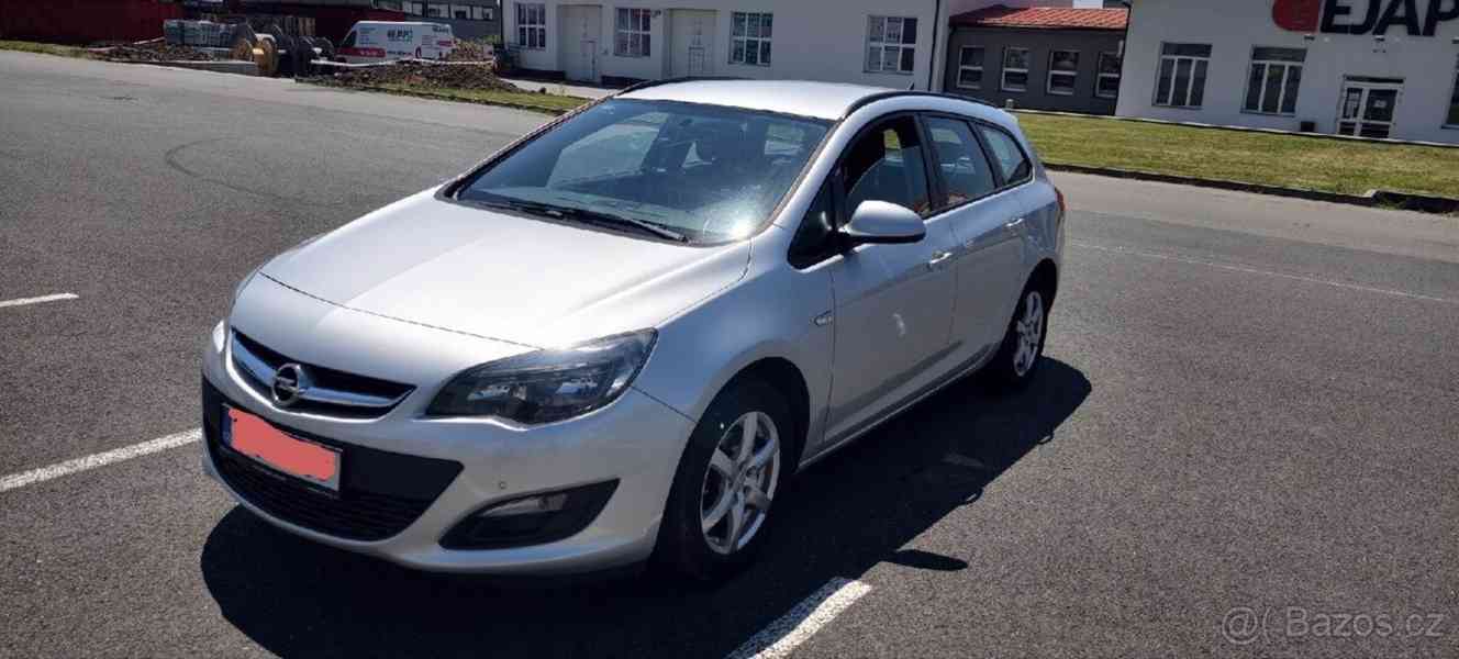 Opel Astra 1,4   sport tourer - foto 11