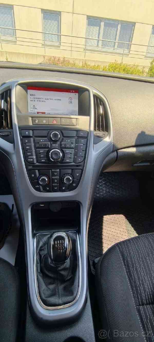 Opel Astra 1,4   sport tourer - foto 3