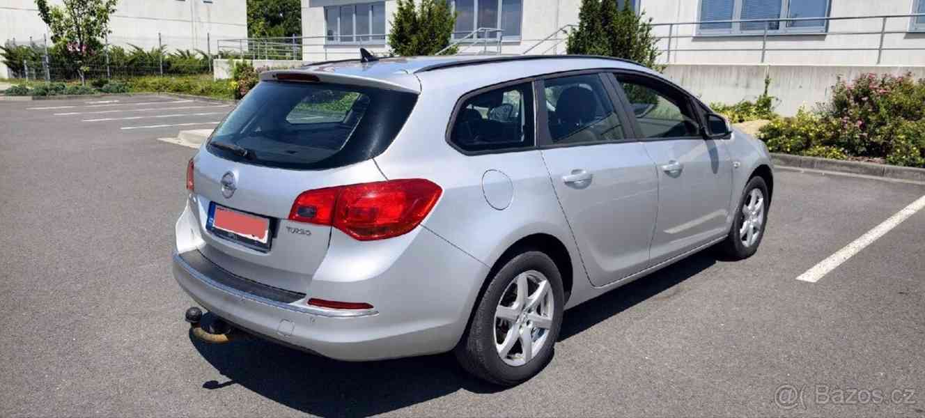 Opel Astra 1,4   sport tourer - foto 9