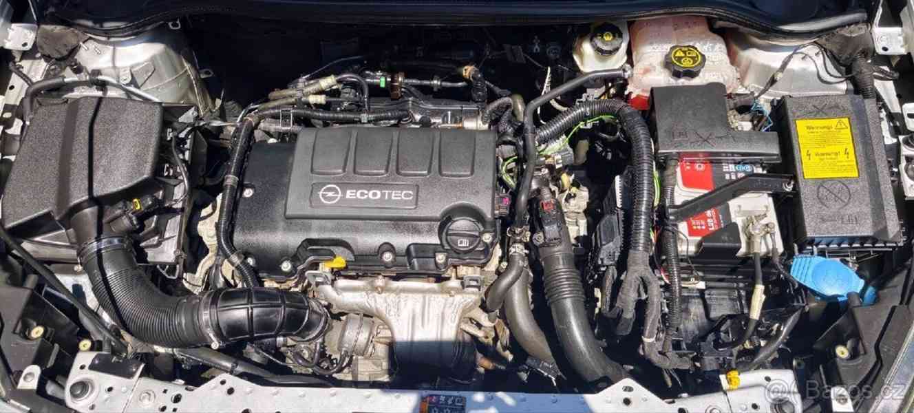 Opel Astra 1,4   sport tourer - foto 5