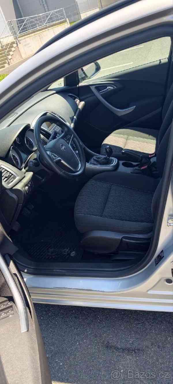 Opel Astra 1,4   sport tourer - foto 16
