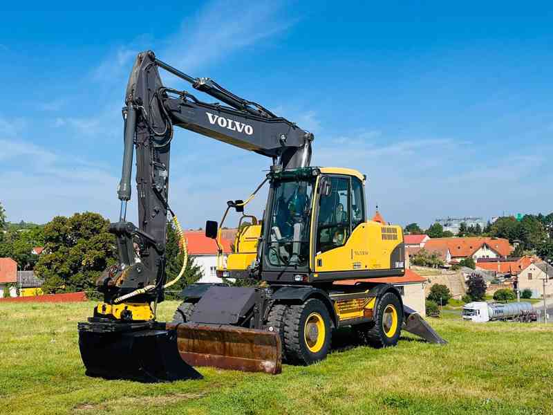 Kolové rypadlo Volvo EW160C (Možnost leasingu) - foto 1