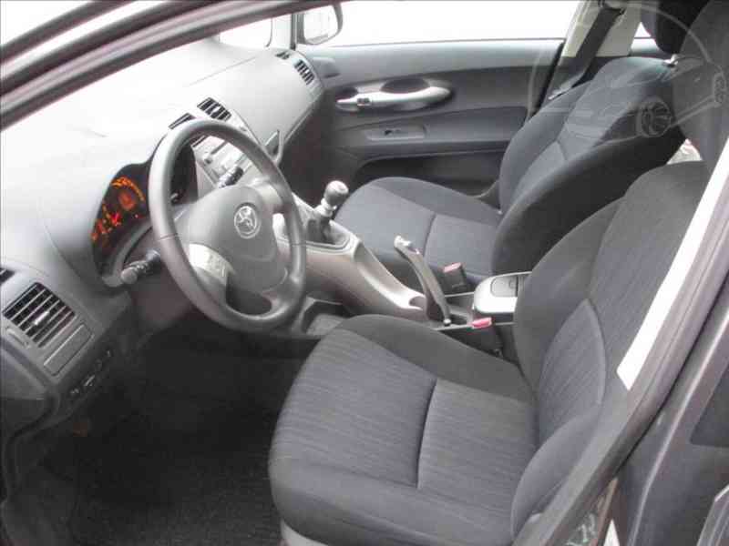 Toyota Auris 1,3 VVT-i DIGI.KLIMA,SERVISNÍ KNIHA - foto 7