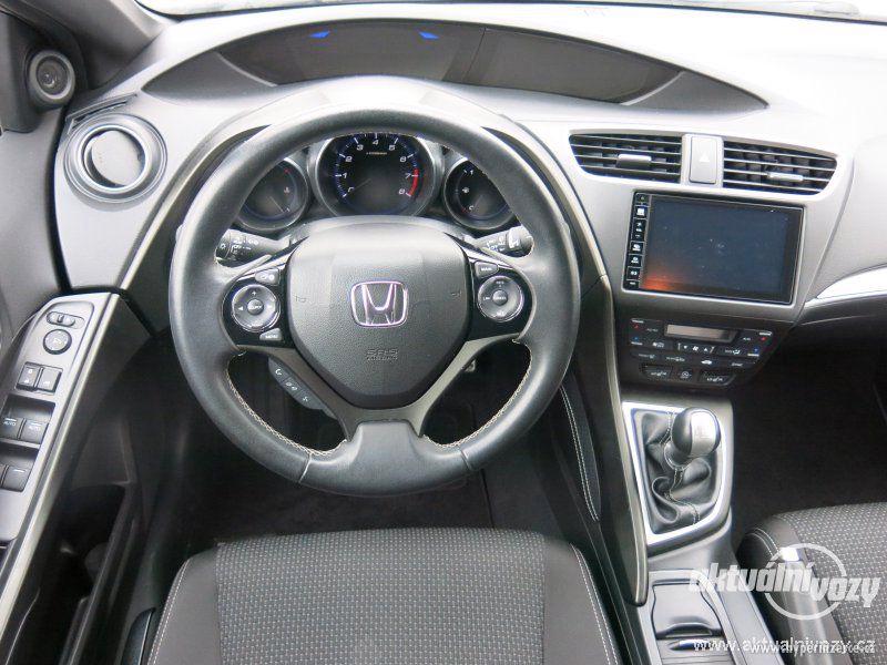 Honda Civic 1.8, benzín, r.v. 2016 - foto 15