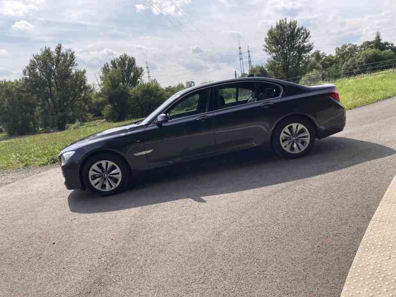 BMW 740d xDrive - foto 8