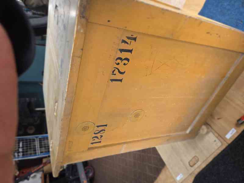  Historická lednice na led, cca r. 1900  - foto 2