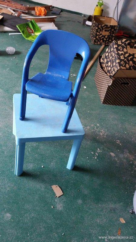 Stůl a židlička v modré barvě - foto 1