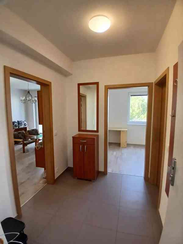 Pronájem bytu 2+kk 61 m² - foto 9
