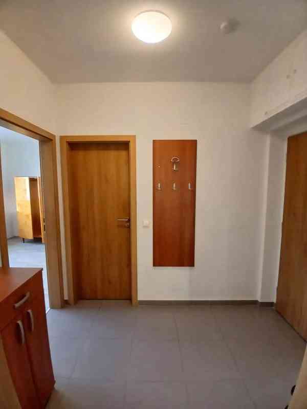 Pronájem bytu 2+kk 61 m² - foto 10