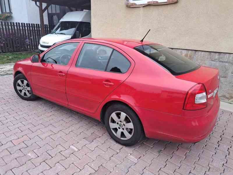 Škoda Octavia 2,0   2 - foto 4