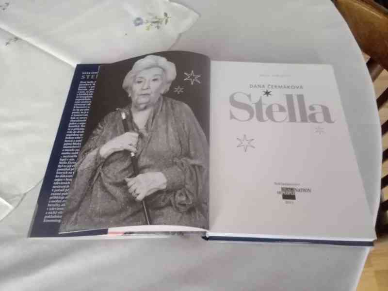 Stella - životopis - foto 3