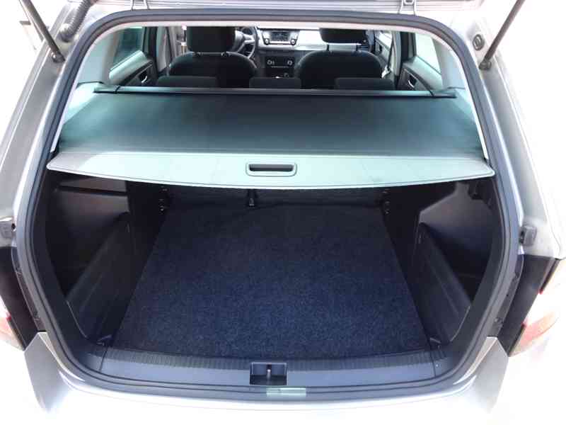 Škoda Fabia 1.2 TSI Combi r.v.2015 (66 KW) serviska  - foto 16