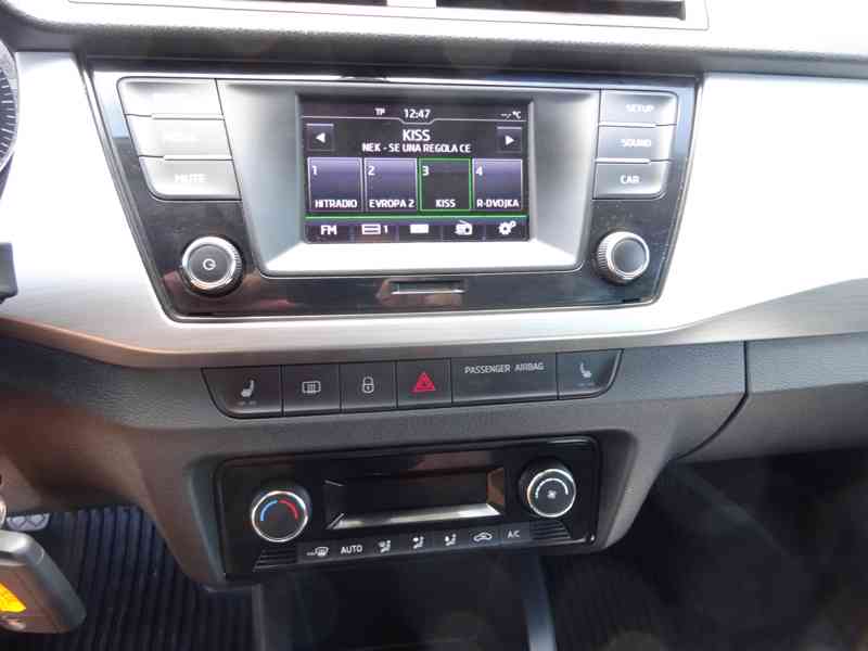 Škoda Fabia 1.2 TSI Combi r.v.2015 (66 KW) serviska  - foto 8