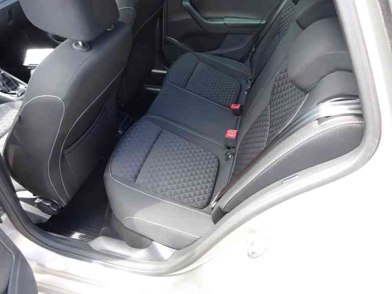 Škoda Fabia 1.2 TSI Combi r.v.2015 (66 KW) serviska  - foto 15