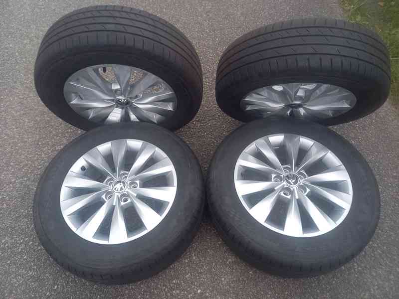 Pěkná letní ALU sada Š.Kamiq/Scala+205/60R16 Bridgestone - foto 18