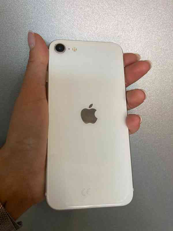 iPhone SE 2020 - foto 9