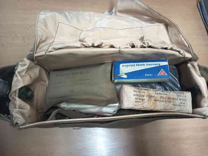 Stará vojenská lékárnička ČSLA 70 léta  - foto 5