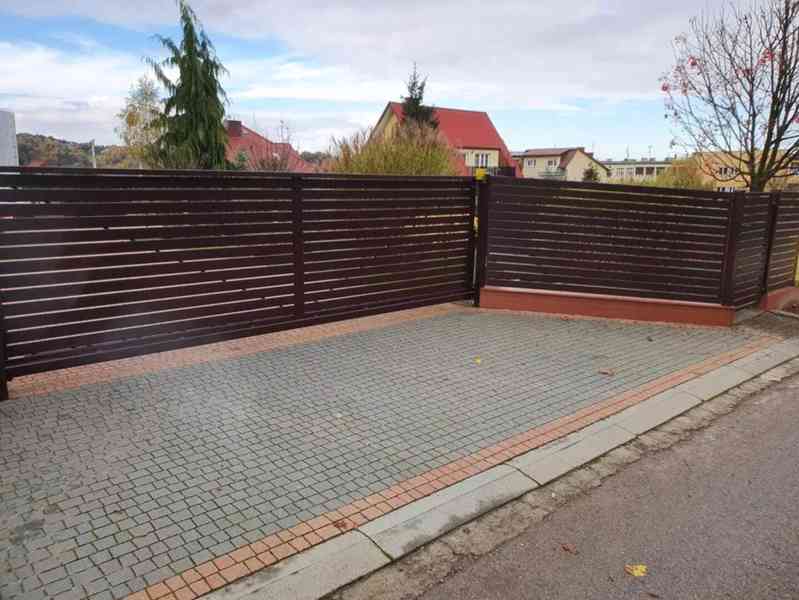 Umělecké kovářství – brány, ploty a zábradlí na zakázku - foto 15