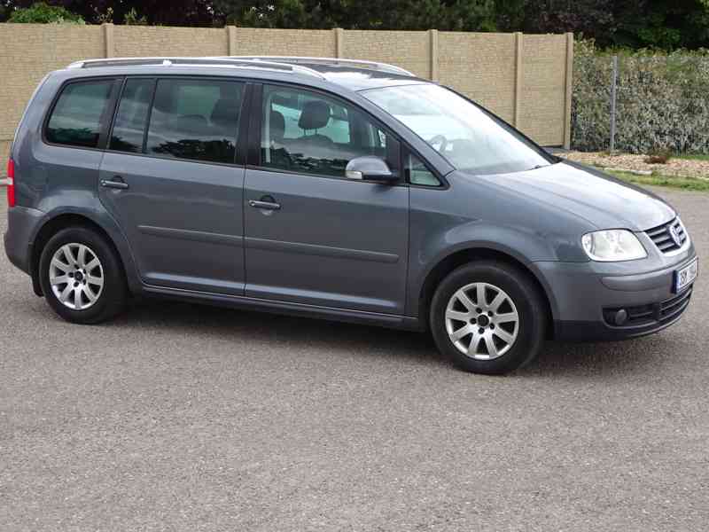 VW TOURAN 2.0 TDI r.v.2005 (100 kw) stk:5/2027  - foto 2