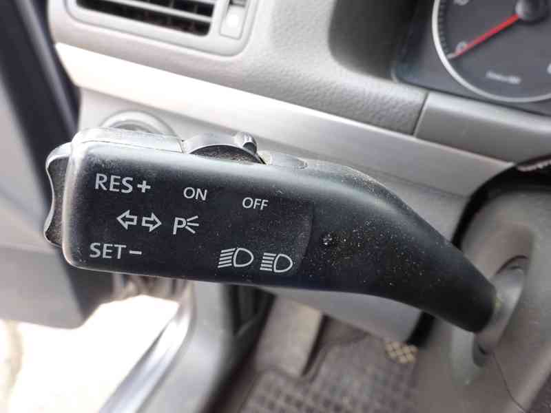 VW TOURAN 2.0 TDI r.v.2005 (100 kw) stk:5/2027  - foto 9