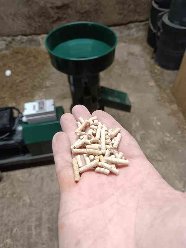 Granule pro nosnice  - foto 2