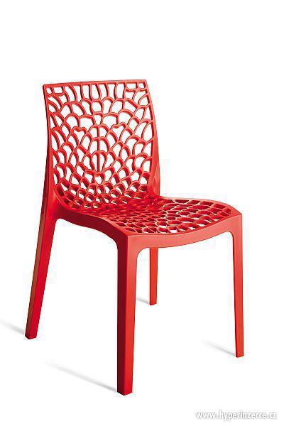 4 ks červené židle - foto 1