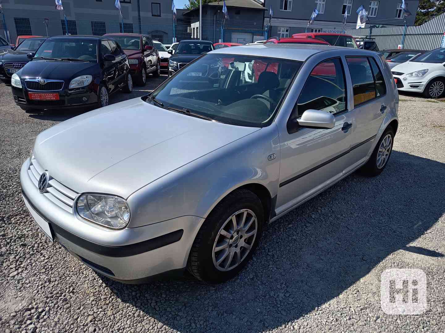 VOLKSWAGEN Golf lV 1,4i16V Ocean ČR  - foto 1