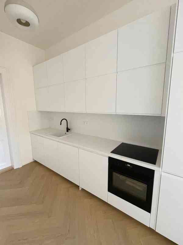 Pronájem bytu 2+kk 35 m² - foto 2