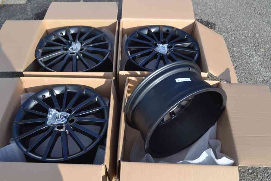 Škoda Octavia III (i RS) –NOVÉ 18 Alu disky 7Jx18 ET51,black - foto 24