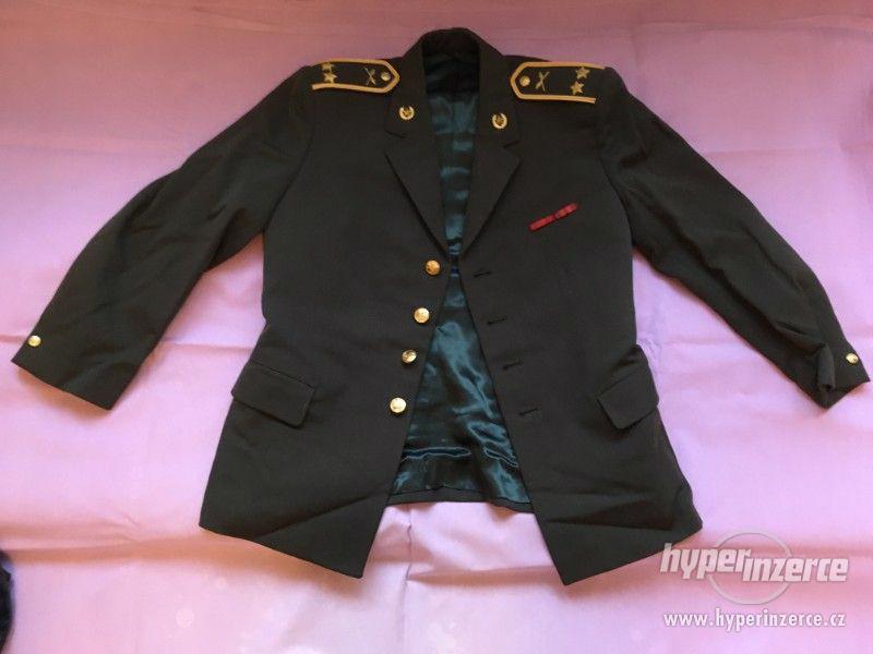Vojenské oblečení - foto 1