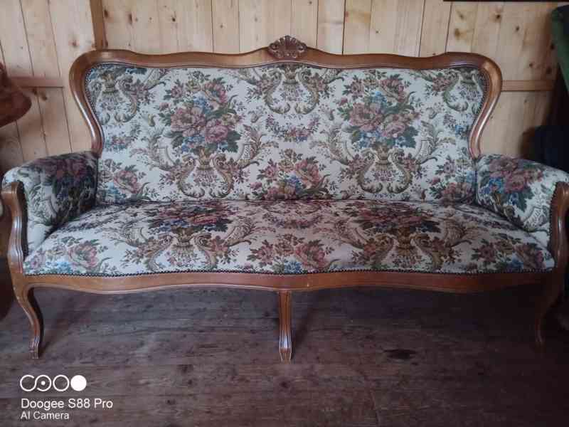 Starožitná dřevěná rustikální čalouněná pohovka,gauč,sofa - foto 2