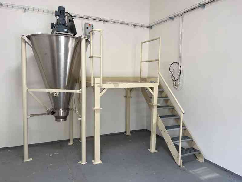 Prodám míchací zařízení na sypké směsi a prášky - foto 6