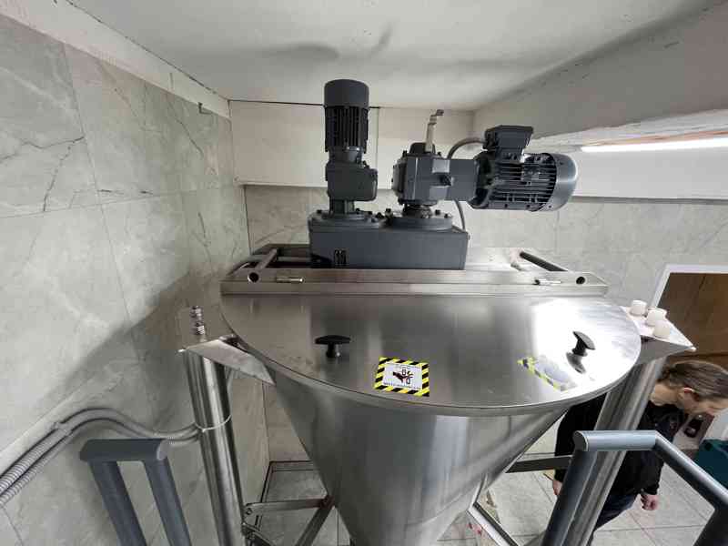 Prodám míchací zařízení na sypké směsi a prášky - foto 2