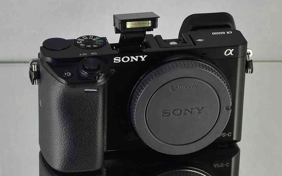 Sony A 6000 CMOS 24 Mpix*Full HDV*WIFI/NFC 980 Exp - foto 4