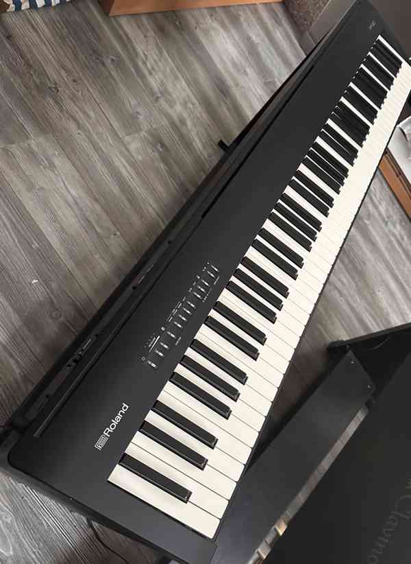 Roland FP-30 – digitální piano 88 kláves + stojan + pedály - foto 4
