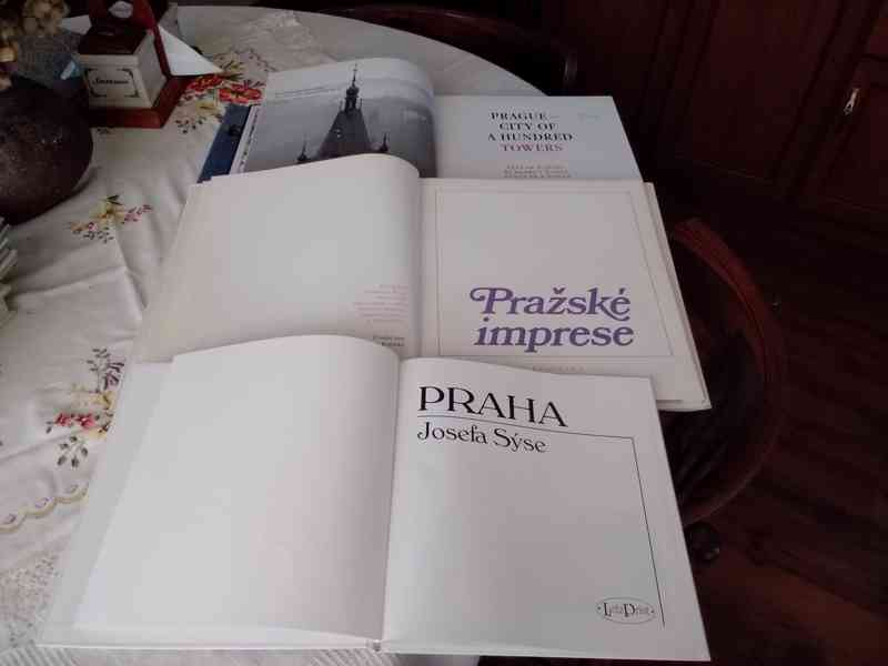 3x kniha o Praze - foto 3