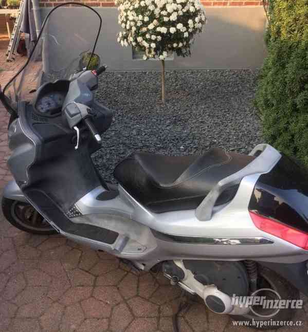 Skůtr Piaggio X8 125 - foto 2