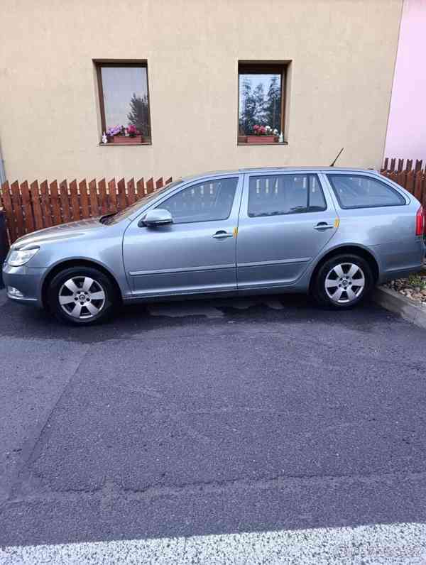 Škoda Octavia 1,4 - foto 2