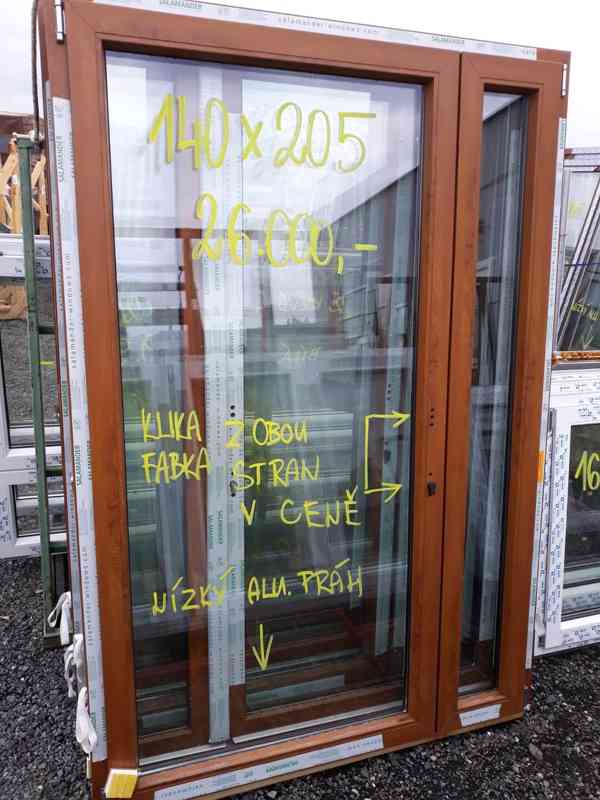 Dveře plastové antracitové - foto 31