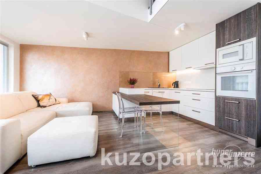 Prodej bytu- slunný LOFT o dispozici 2kk, 52m2, balkón, Praha 8-Libeň, ul. U Libeňského pivovaru - foto 18