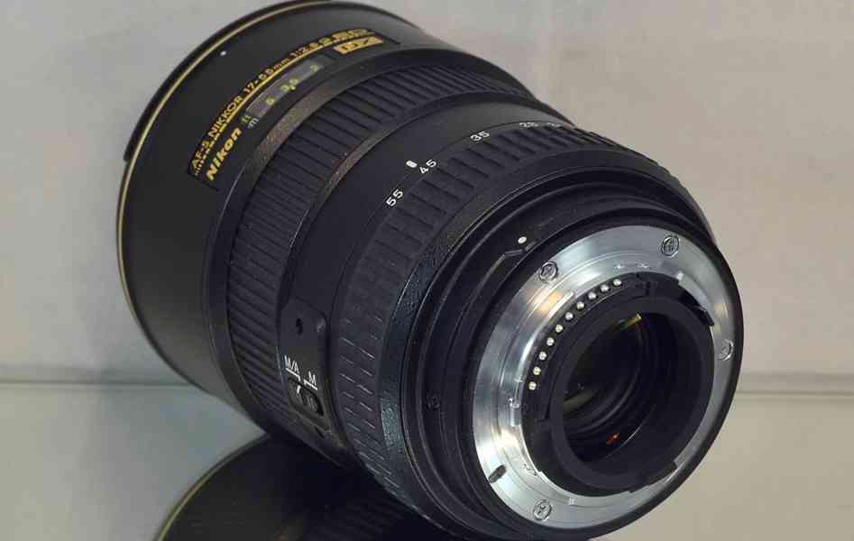 Nikon AF-S DX NIKKOR 17-55mm f/2.8 G IF ED - foto 5