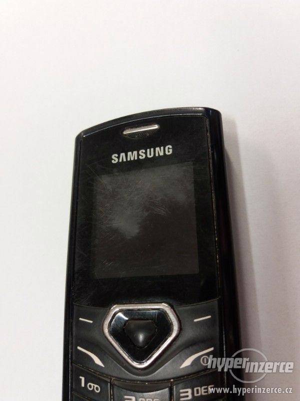 Samsung GT-E1170i černý (V18040009) - foto 2