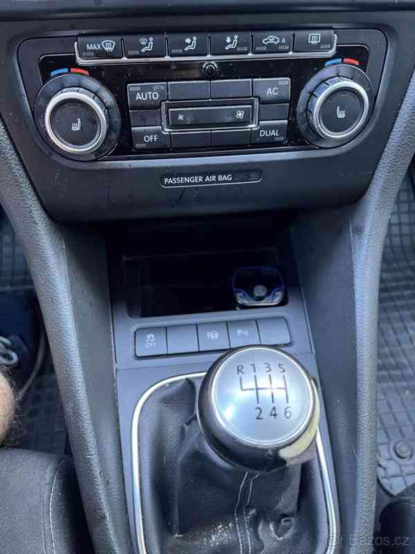 Volkswagen Golf 1,4 TSI, r.v. 2010 - foto 14