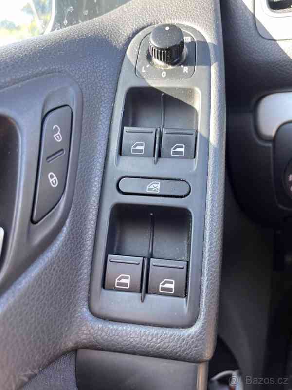 Volkswagen Golf 1,4 TSI, r.v. 2010 - foto 16